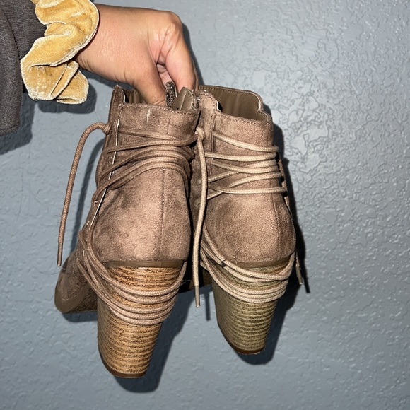 Booties! - Picture 4 of 7